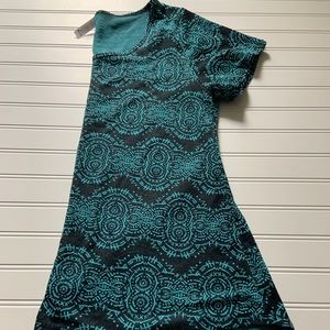 🌸Lularoe classic Tee